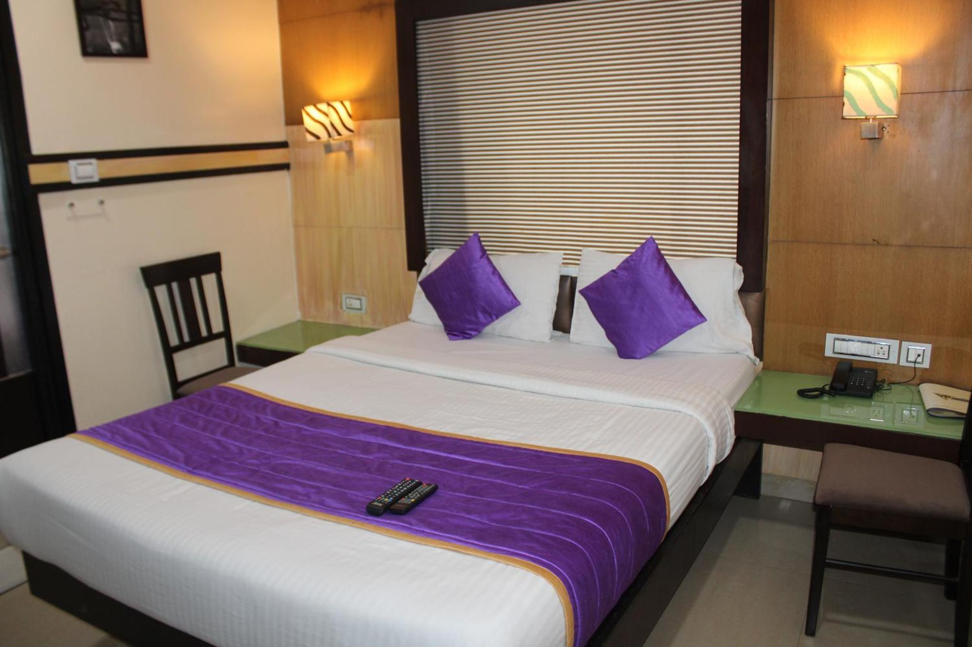 Vp International Hotel Bangalore Luaran gambar