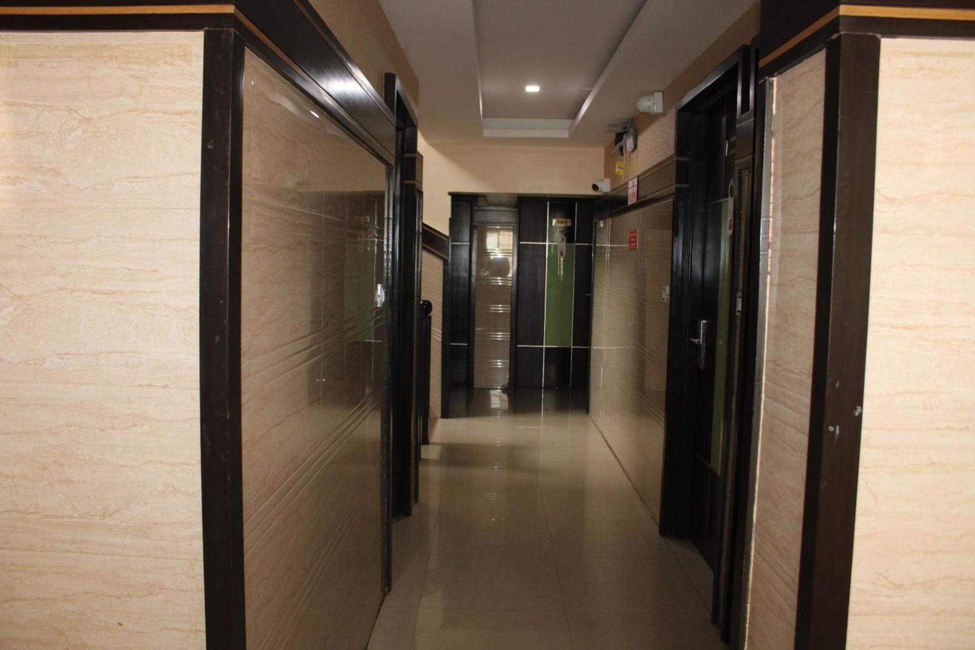 Vp International Hotel Bangalore Luaran gambar
