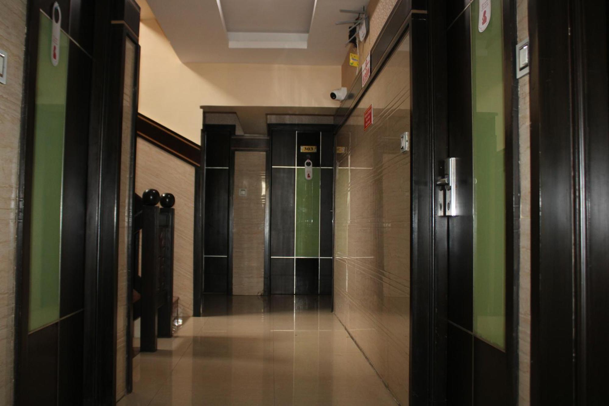 Vp International Hotel Bangalore Luaran gambar