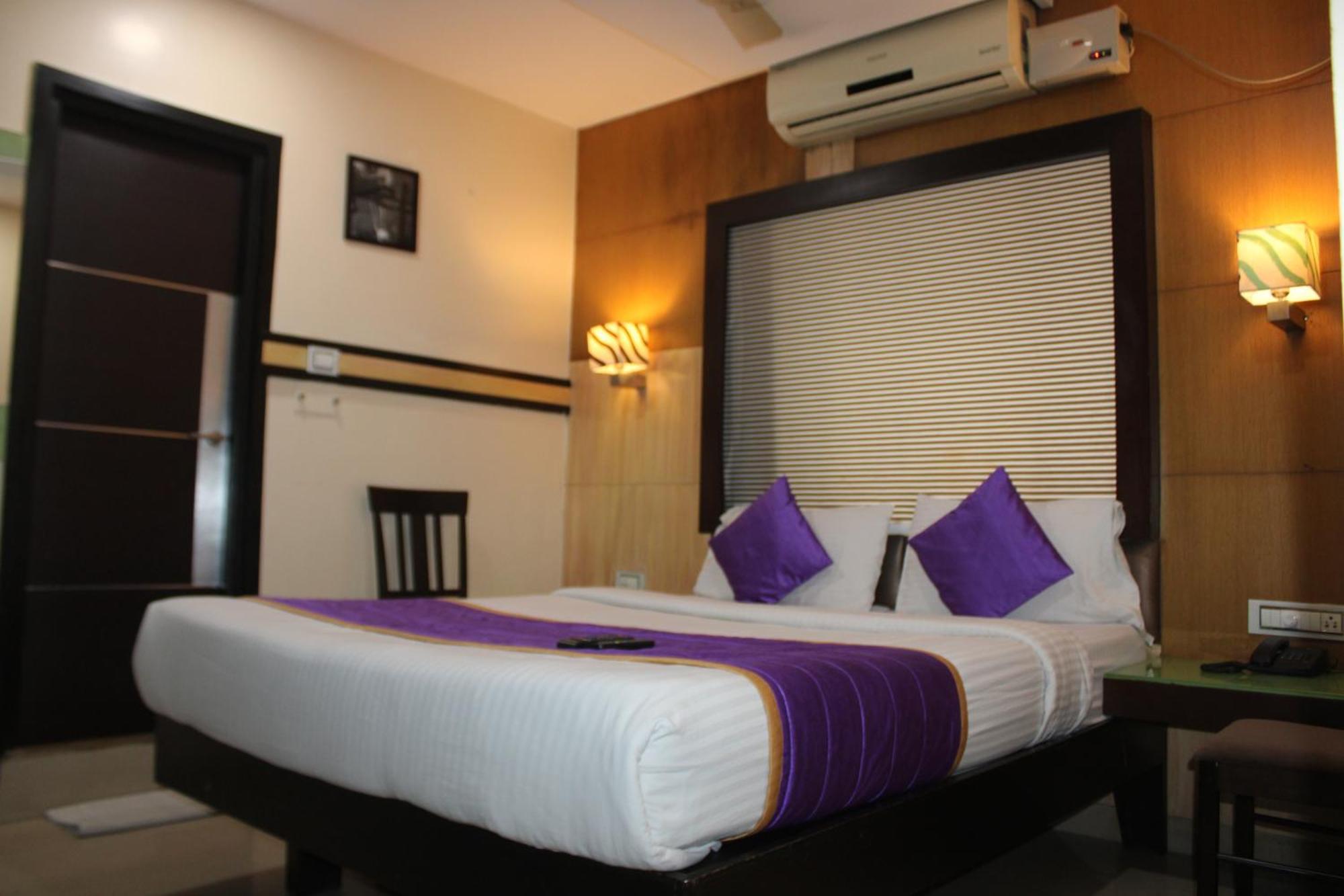 Vp International Hotel Bangalore Luaran gambar