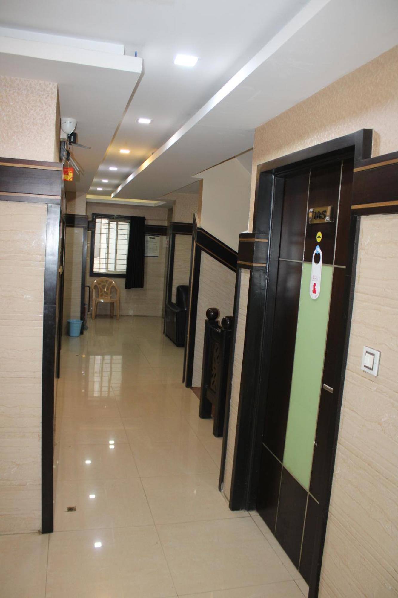 Vp International Hotel Bangalore Luaran gambar