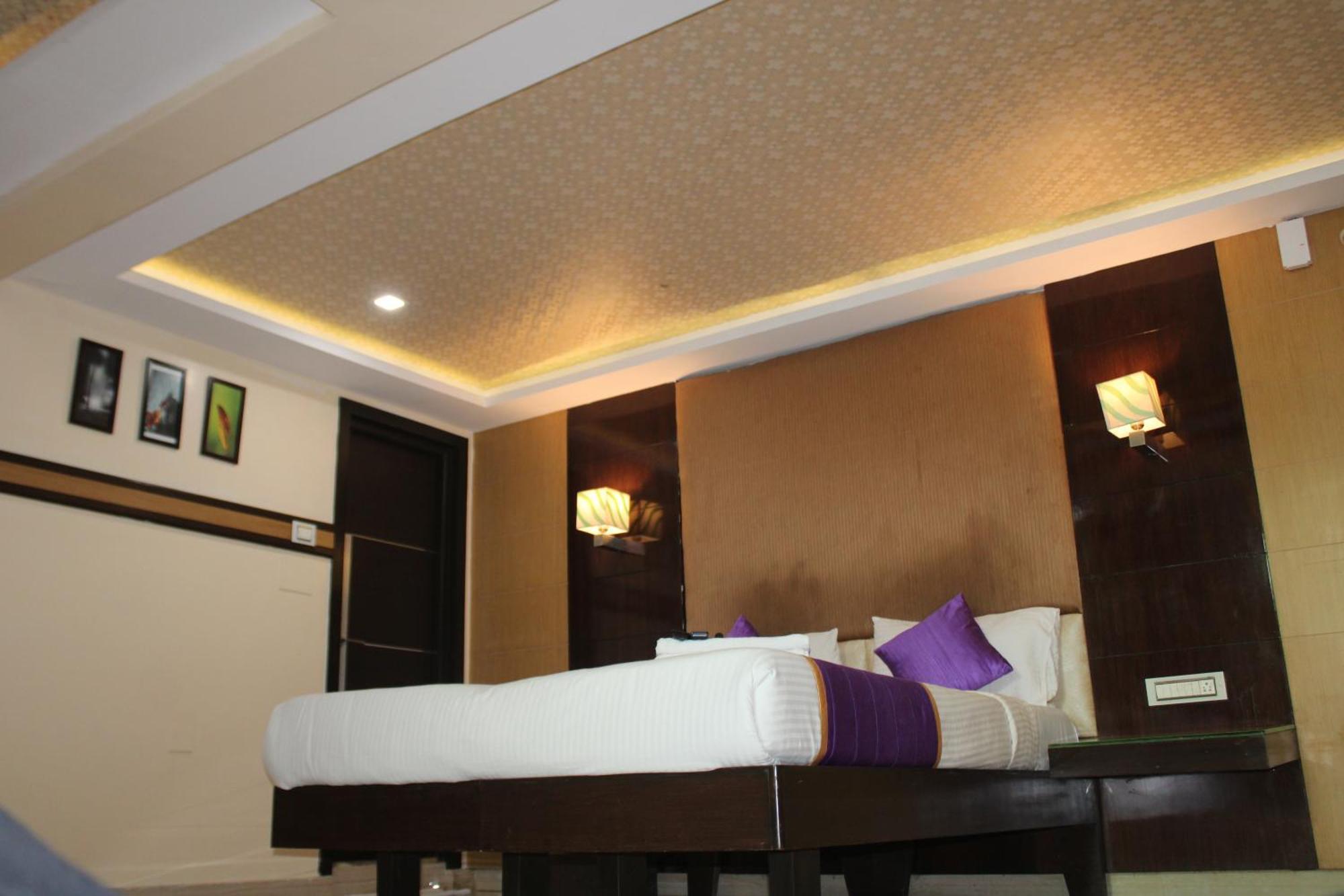 Vp International Hotel Bangalore Luaran gambar