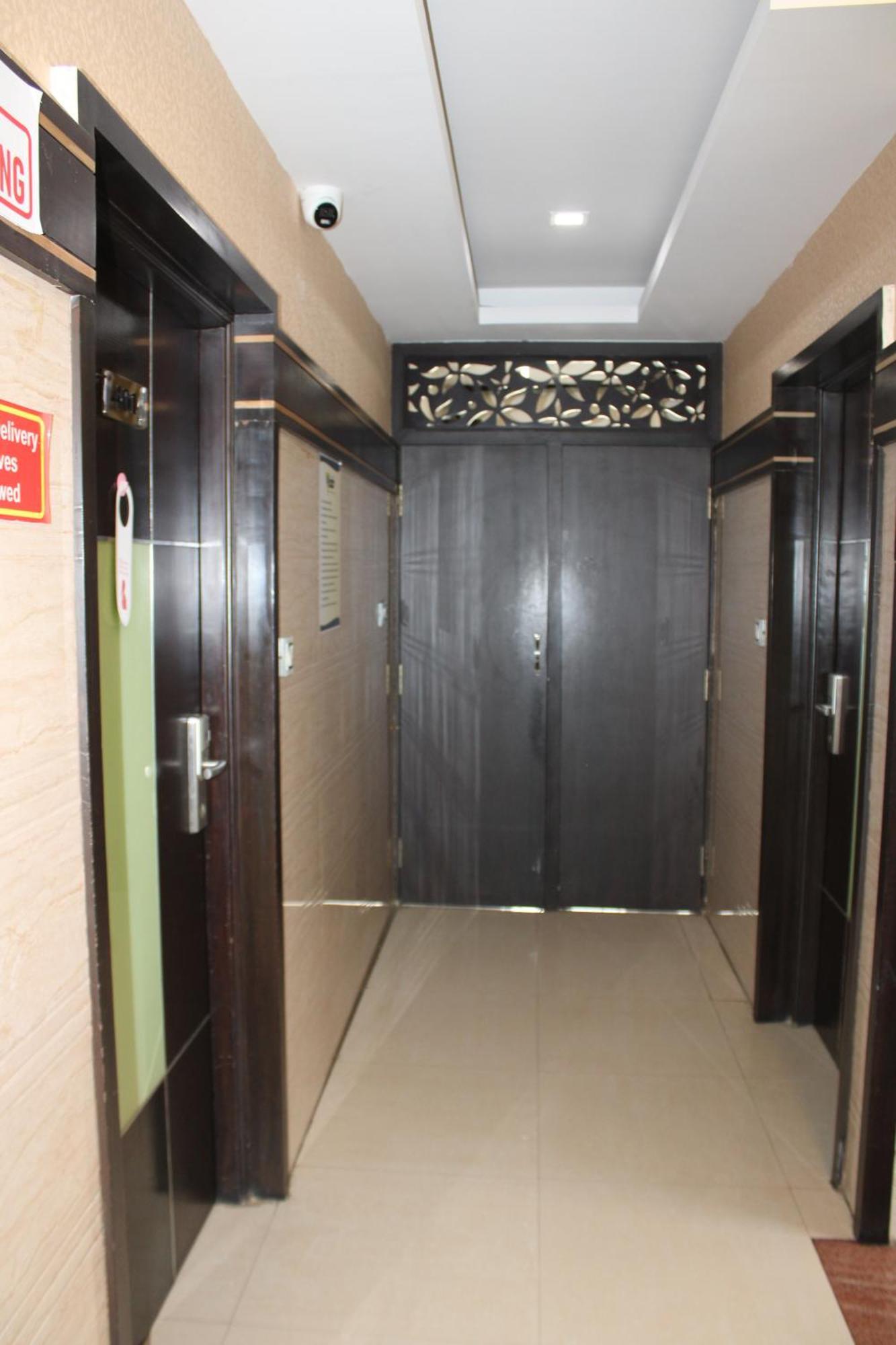 Vp International Hotel Bangalore Luaran gambar