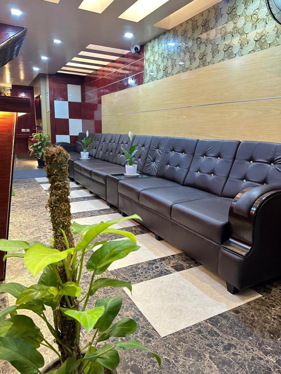 Vp International Hotel Bangalore Luaran gambar