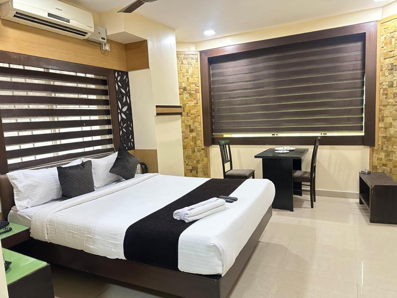 Vp International Hotel Bangalore Luaran gambar
